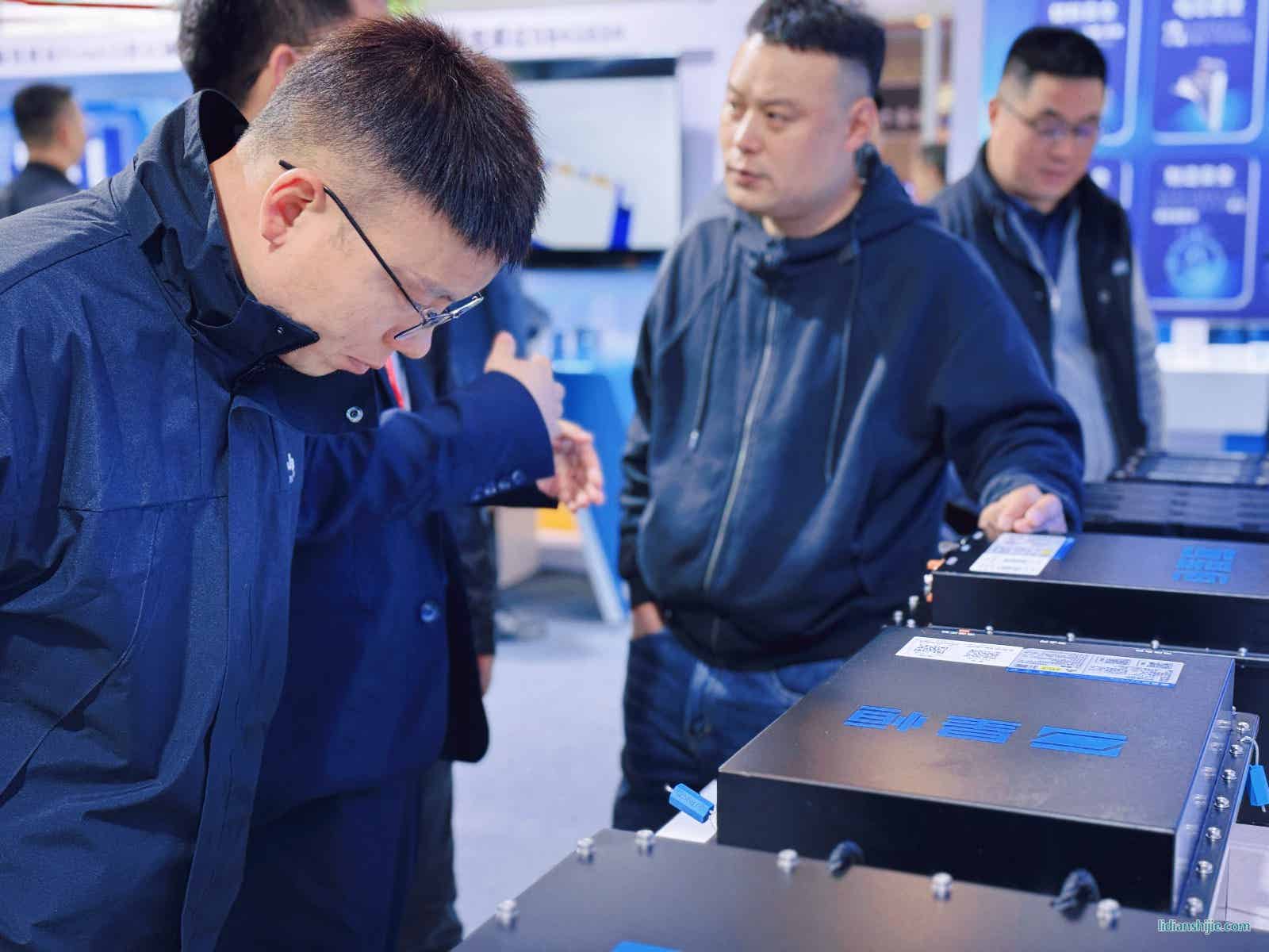 星恒大容量國標鋰電家族